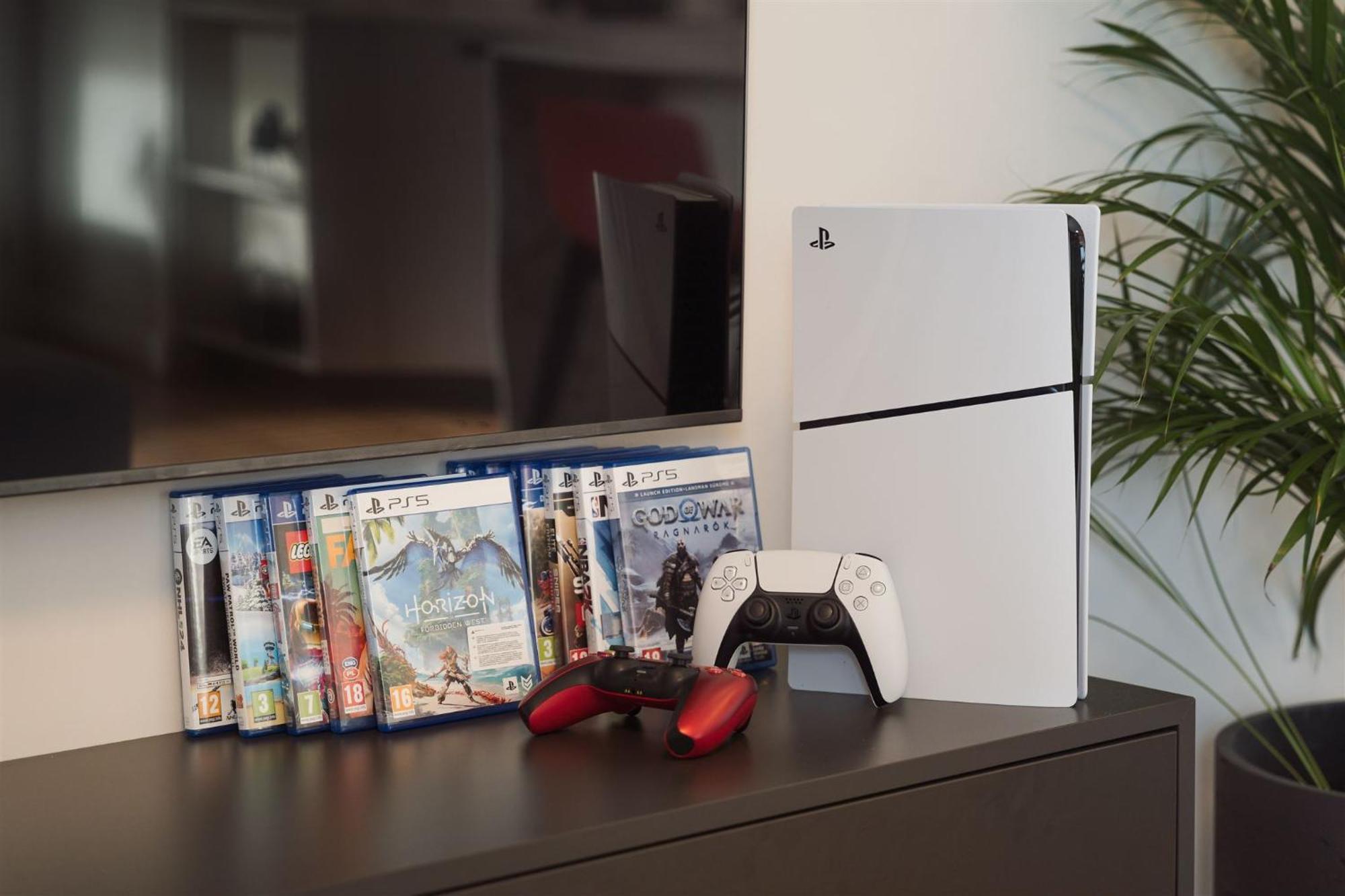 Luxury Sunny Home - Garage Parking, Metro, Balcony, Ps5 With Games Prága Kültér fotó